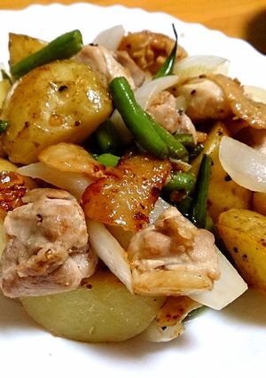 新じゃがと鶏肉の塩にんにく炒め-レシピのメイン写真