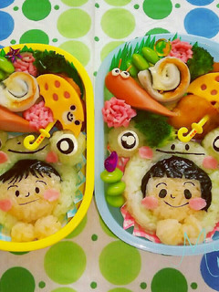 梅雨 カエルかぶり男の子・女の子キャラ弁-レシピのメイン写真