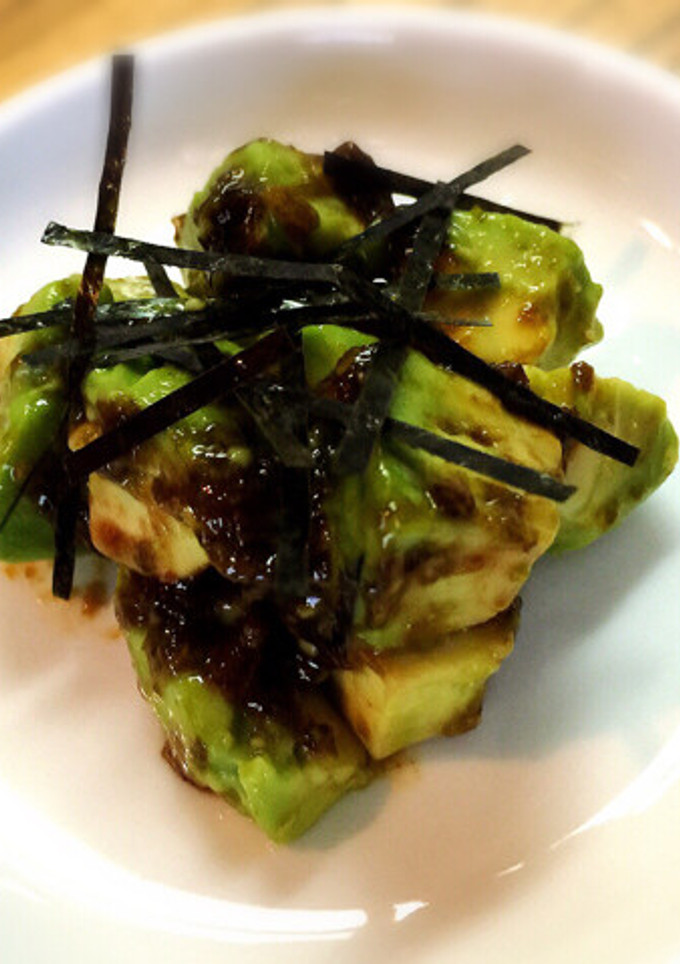 アボカドと海苔の佃煮の和え物-レシピのメイン写真