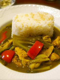 緑野菜でタイ風グリーンカレー-レシピのメイン写真