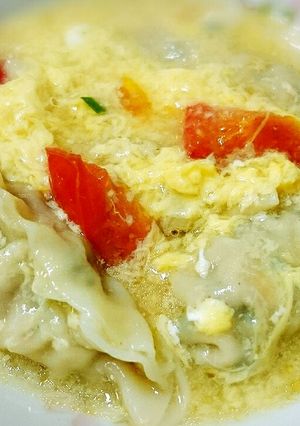 トマトとふわふわ卵のスープ餃子-レシピのメイン写真