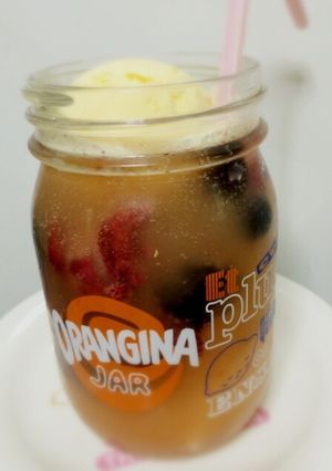オランジーナでベリーベリークリームソーダ-レシピのメイン写真