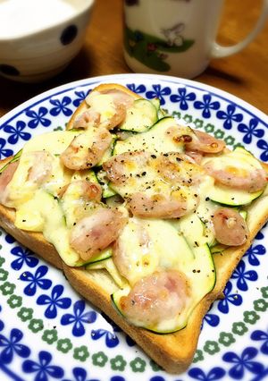 ズッキーニとウインナーのスイチリトースト-レシピのメイン写真