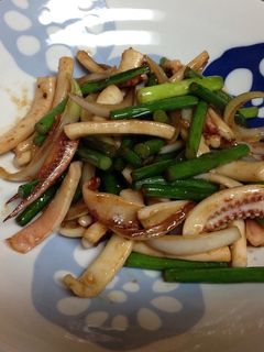 イカとニンニクの芽の炒め物♪-レシピのメイン写真