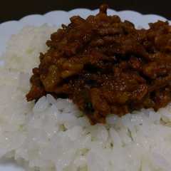 รูปของ レーズンが入ったキーマカレー