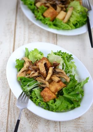 焼ききのこと厚揚げののっけサラダ-レシピのメイン写真