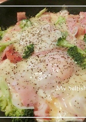とろ～り♪トマトベーコンチーズエッグ-レシピのメイン写真