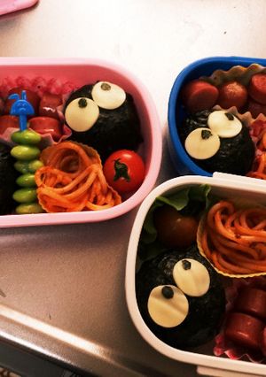 めちゃ簡単☆まっくろくろすけキャラ弁-レシピのメイン写真