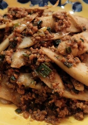 とんかつソースで♪ごぼうの豚ミンチ炒め-レシピのメイン写真