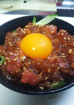 特売マグロで味付け簡単♪ユッケ-レシピのメイン写真