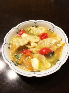 絶品野菜スープに残り餃子投入-レシピのメイン写真