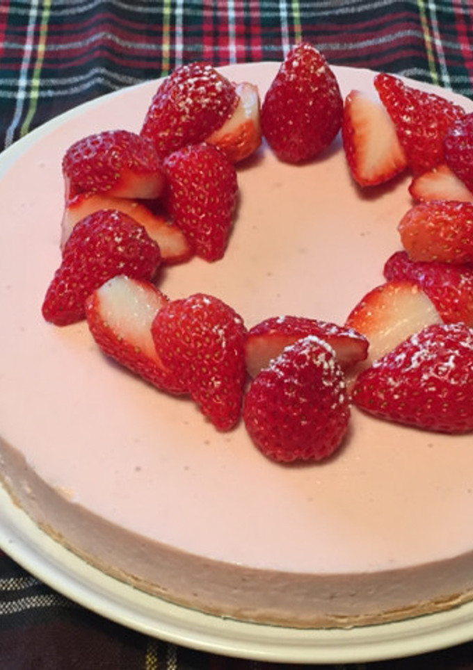 砂糖不使用☆苺と甘糀のレアチーズケーキ-レシピのメイン写真