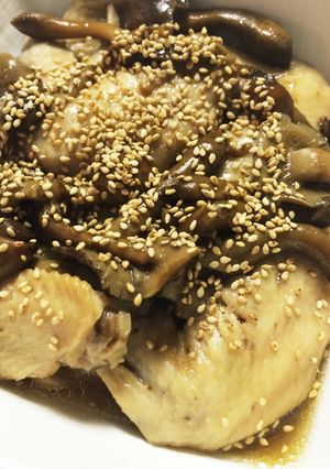 鶏手羽先肉となめこの麺つゆで簡単煮✩-レシピのメイン写真