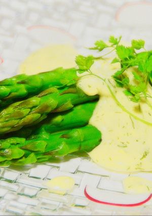 ✿アスパラガスのサバイヨンソースかけ✿-レシピのメイン写真