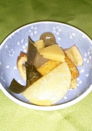 ごま油でコクを出す「お煮しめ」-レシピのメイン写真