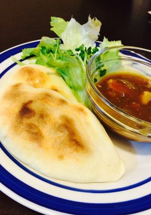 カレーと一緒に♪薄力粉で手作りナン-レシピのメイン写真