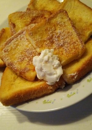 フレンチトースト♡カルピスソフト添え-レシピのメイン写真