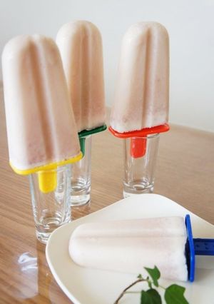 冷たいおやつ＊いちごミルクアイスバー-レシピのメイン写真
