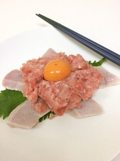マグロのユッケ桜盛-レシピのメイン写真
