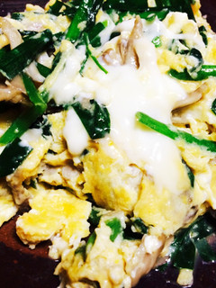 副菜 簡単 舞茸の旨味ニラ玉-レシピのメイン写真