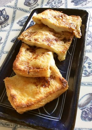 簡単おつまみ油揚げのとろとろチーズはさみ-レシピのメイン写真