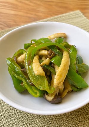 白だし香る♪ピーマンとしめじのカレー炒め-レシピのメイン写真