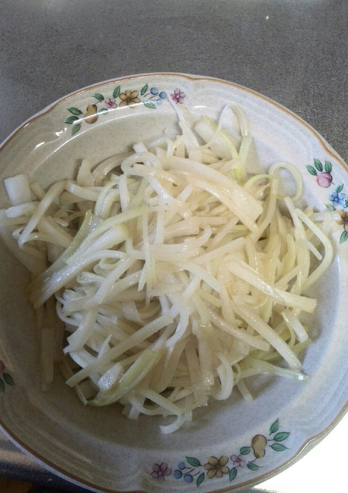 超簡単♪中華風大根の皮の炒め物-レシピのメイン写真