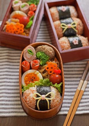 簡単☆パスタでリボンおにぎり-レシピのメイン写真