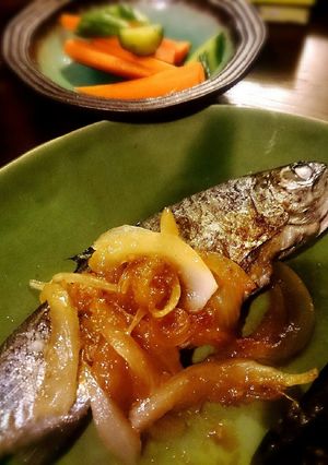 虹鱒の玉ねぎバターニンニク醤油ソテーがけ-レシピのメイン写真