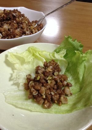コロぽろ納豆ひき肉をレタスで食べる♪-レシピのメイン写真