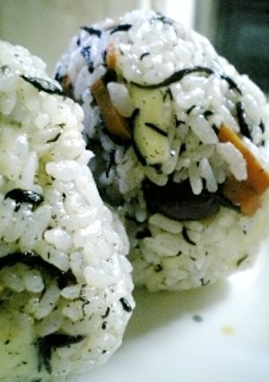 ひじきとチーズおにぎり-レシピのメイン写真