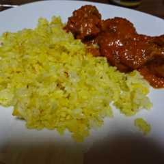 รูปของ ラム肉のプレゼカレー風味&サフランライス