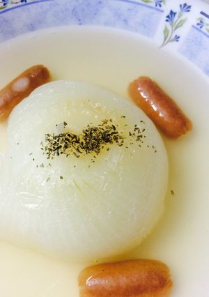 電子レンジで！玉ねぎのまるごとスープ-レシピのメイン写真