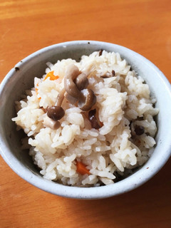 きのこたっぷり炊き込みごはん-レシピのメイン写真