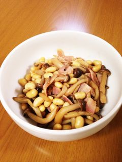 簡単一品♡ 大豆とベーコンの醤油炒め-レシピのメイン写真