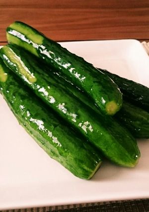 簡単♡まるごと胡瓜の一本漬け-レシピのメイン写真