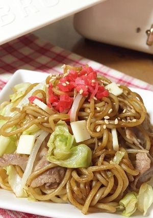 夏休み☀子供が作るホットプレート焼きそば-レシピのメイン写真