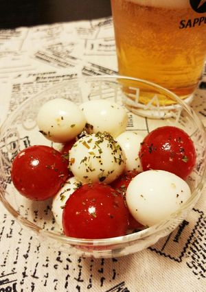 赤と白のまるいサラダ-レシピのメイン写真