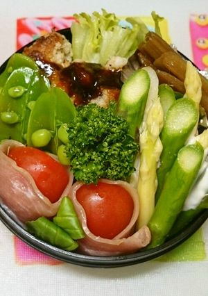 チキンのフライとサラダのバランスお弁当。-レシピのメイン写真