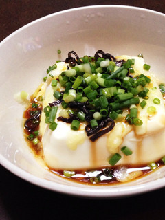 レンジで♪チーズと塩昆布の湯豆腐おつまみ-レシピのメイン写真