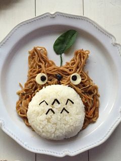 デコごはん*トトロの焼きそば-レシピのメイン写真