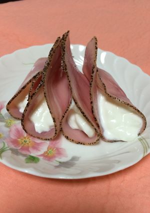 ペッパーハムのヨーグルトクリーム包み-レシピのメイン写真