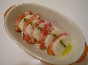 父の日おつまみ☆かまぼこ焼きカプレーゼ-レシピのメイン写真