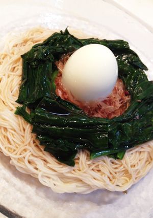 ☆材料5つ！ほうれん草の巣ごもりそうめん-レシピのメイン写真