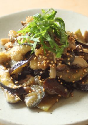 ご飯が進む♪茄子のはちみつしょうが炒め-レシピのメイン写真