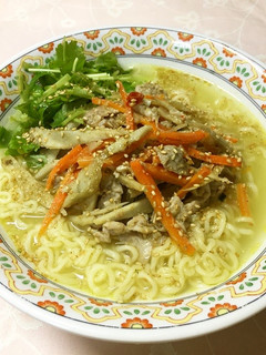 牛蒡と豚肉のごま酢きんぴら乗せ塩ラーメン-レシピのメイン写真