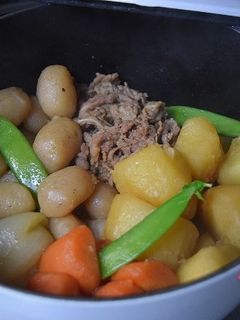 ストウブで無水肉じゃが-レシピのメイン写真
