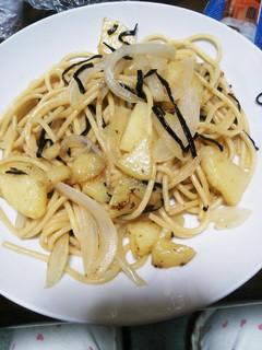 じゃがいもと玉ねぎと塩昆布のパスタ-レシピのメイン写真