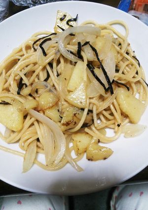 じゃがいもと玉ねぎと塩昆布のパスタ-レシピのメイン写真