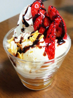 いちごパフェ-レシピのメイン写真
